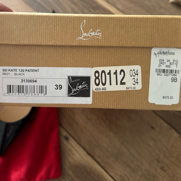 Christian Louboutin So Kate Pointed Toe Pump - black, US 9, EU 39 heel - Picture 6 of 7